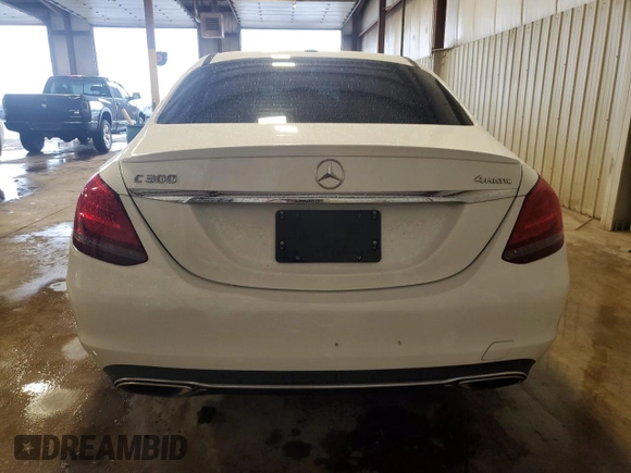 2019 Mercedes-Benz C 300 z VIN WDDWF8EB2KR483254, wystawiony jako Copart lot #56317625 z przebiegiem Nie podano mil oraz Szkoda całkowita • Salvage title. Historia ofert i sprzedaży dostępna na DreamBid. Obrazek 6.