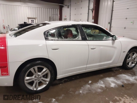 2011 Dodge Charger RT Plus with VIN 2B3CM5CT1BH555608, listed as a IAAI auction lot 41491944 with 140,081 mi miles. Bid and sale history available at carsss.com. Image 12.