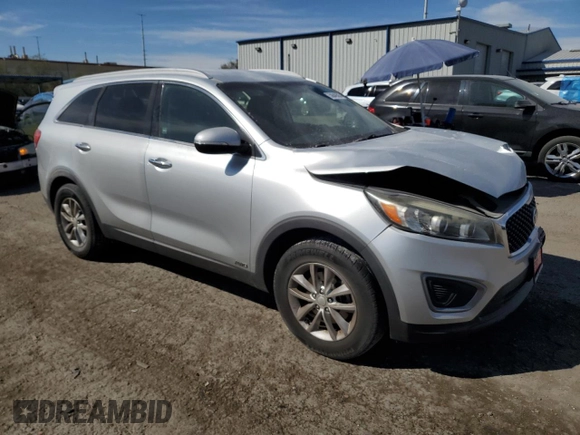 2016 Kia Sorento LX with VIN 5XYPGDA38GG014646, listed as a Copart auction lot 50840585 with 95,922 mi miles and Salvage Title. Bid and sale history available at DreamBid. Image 4.