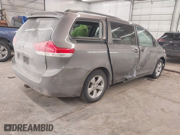 2011 Toyota Sienna LE AAS with VIN 5TDKK3DC6BS146668, listed as a IAAI auction lot 41391747 with 223,365 mi miles. Bid and sale history available at carsss.com. Image 4.