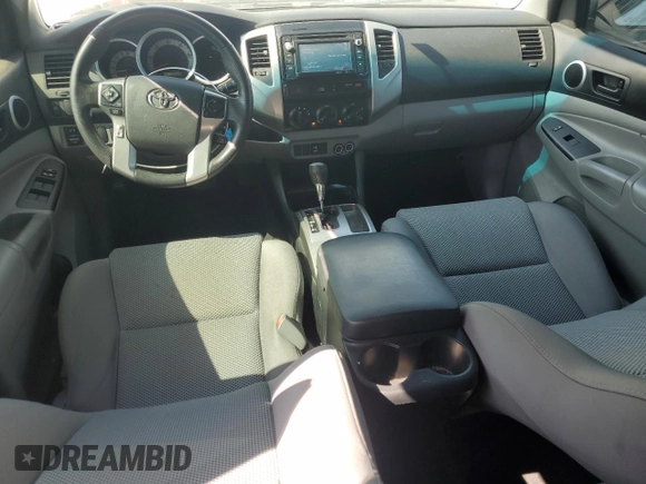 2014 Toyota Tacoma PreRunner z VIN 3TMKU4HN3EM041358, wystawiony jako Copart lot #44495705 z przebiegiem 78 409 mil mil oraz Czysty tytuł • Clean title. Historia ofert i sprzedaży dostępna na DreamBid. Obrazek 8.