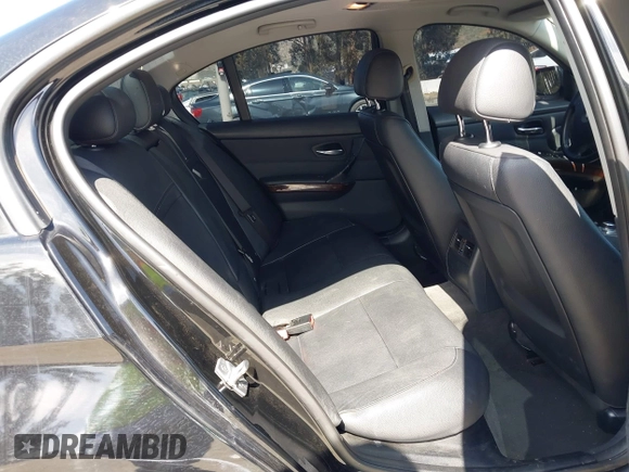 2011 BMW 3 Series 328i with VIN WBAPH5G58BNM75257, listed as a IAAI auction lot 41809324 with 103,244 mi miles. Bid and sale history available at carsss.com. Image 8.