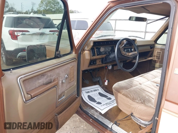 1986 Ford F-150 with VIN 1FTEX15N3GKB36066, listed as a IAAI auction lot 41217069 with 1 mi miles. Bid and sale history available at carsss.com. Image 5.