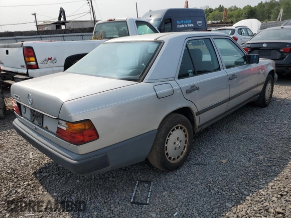 1989 Mercedes-Benz 300 E с VIN WDBEA30DXKA877386, выставлен на аукционе Copart как лот 59333665 с пробегом 205 173 миль миль и Чистый • Clean title. История ставок и продаж доступна на DreamBid. Изображение 3.