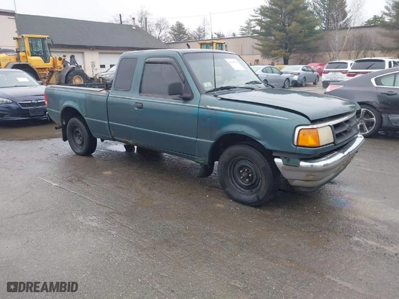 1995 Ford Ranger Splash with VIN 1FTCR14U4STA40248, listed as a IAAI auction lot 41908054 with 377,568 mi miles. Bid and sale history available at carsss.com. Image 1.