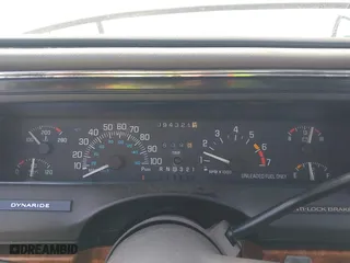 1996 Buick Park Avenue with VIN 1G4CW52K6TH603396, listed as a IAAI auction lot 41628299 with 94,321 mi miles. Bid and sale history available at carsss.com. Image 7.