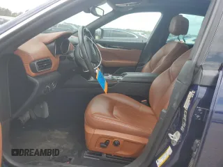 2020 Maserati Levante z VIN ZN661XUA7LX351405, wystawiony jako Copart lot #55333185 z przebiegiem 16 618 mil mil oraz Tytuł czysty. Historia ofert i sprzedaży dostępna na DreamBid. Obrazek 7.