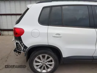 2015 Volkswagen Tiguan R-Line with VIN WVGAV7AX5FW585248, listed as a IAAI auction lot 41909618 with 137,448 mi miles and . Bid and sale history available at DreamBid. Image 18.