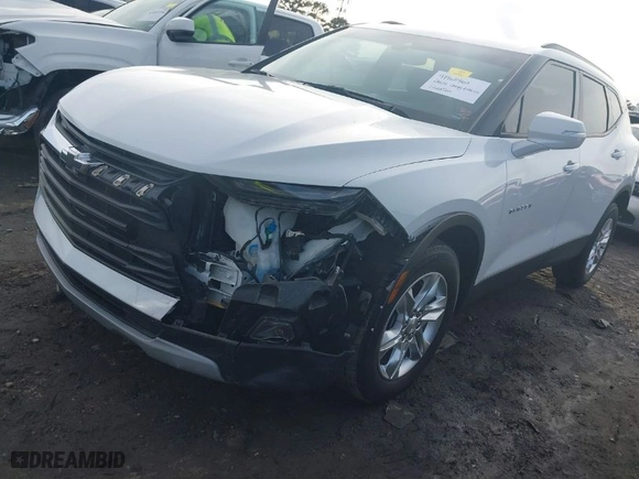 2021 Chevrolet Blazer LT with VIN 3GNKBCR45MS572360, listed as a IAAI auction lot 41468460 with 59,806 mi miles. Bid and sale history available at carsss.com. Image 2.