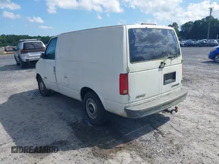 1998 Chevrolet Astro Cargo z VIN 1GCDM19WXWB192883, wystawiony jako IAAI lot #42538209 z przebiegiem 162 623 mil mil oraz . Historia ofert i sprzedaży dostępna na DreamBid. Obrazek 3.