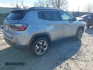 2018 Jeep Compass Limited with VIN 3C4NJDCB8JT246385, listed as a IAAI auction lot 40858204 with Not provided miles and . Bid and sale history available at DreamBid. Image 4.