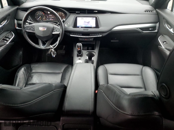 2020 Cadillac XT4 AWD Premium Luxury with VIN 1GYFZDR42LF148742, listed as a Copart auction lot 60729795 with 38,724 mi miles and Salvage title. Bid and sale history available at DreamBid. Image 8.