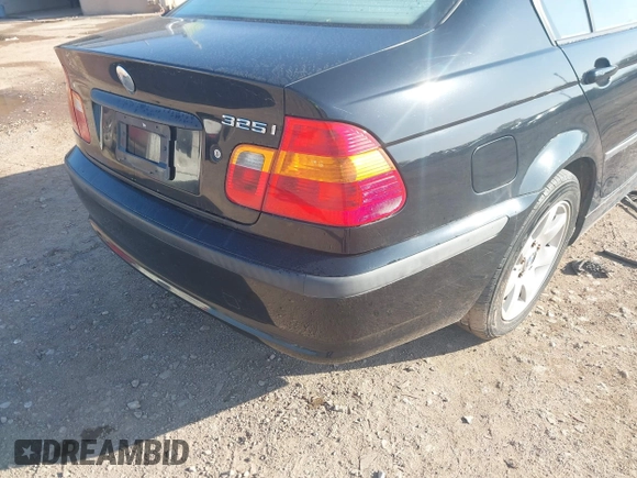 2002 BMW 3 Series 325i with VIN WBAEV33442PD55190, listed as a IAAI auction lot 41838076 with 119,255 mi miles. Bid and sale history available at carsss.com. Image 6.