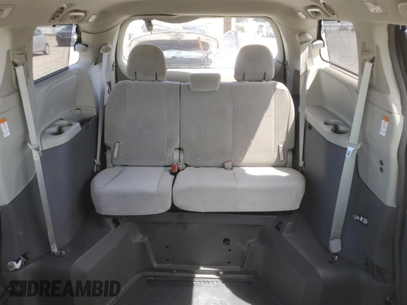 2018 Toyota Sienna LE Auto Access Seat with VIN 5TDKZ3DC0JS944349, listed as a Copart auction lot 58276595 with 72,725 mi miles and Salvage title. Bid and sale history available at DreamBid. Image 10.