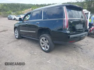 2016 Cadillac Escalade Platinum z VIN 1GYS3DKJ7GR374845, wystawiony jako IAAI lot #41951693 z przebiegiem 93 820 mil mil oraz . Historia ofert i sprzedaży dostępna na DreamBid. Obrazek 3.