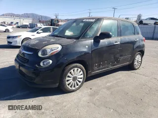 2014 FIAT 500L Easy with VIN ZFBCFABH4EZ020553, listed as a Copart auction lot 88782575 with 125,638 mi miles and Clean Title. Bid and sale history available at carsss.com. Image 1.