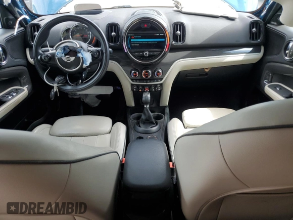 2018 MINI Countryman Cooper S with VIN WMZYT5C3XJ3D82036, listed as a Copart auction lot 54701685 with 75,058 mi miles and Salvage title. Bid and sale history available at DreamBid. Image 8.