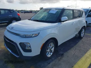 2020 Kia Soul S with VIN KNDJ23AUXL7057528, listed as a IAAI auction lot 42204152 with 85,044 mi miles and . Bid and sale history available at DreamBid. Image 2.