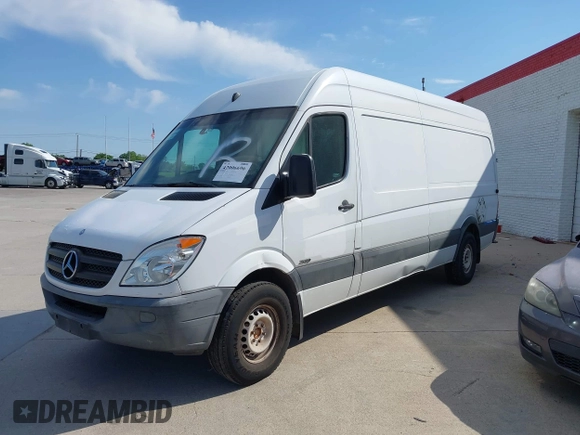 2011 Mercedes-Benz Sprinter Cargo with VIN WD3PE8CB7B5607802, listed as a IAAI auction lot 42006696 with 384,005 mi miles. Bid and sale history available at carsss.com. Image 18.