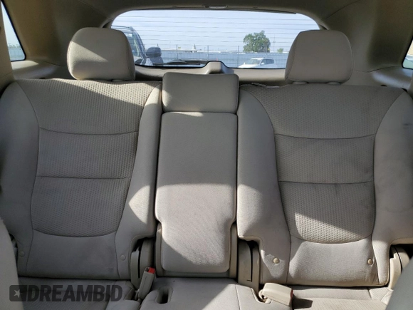 2011 Kia Sorento LX with VIN 5XYKT3A15BG071300, listed as a Copart auction lot 52414325 with 142,458 mi miles and Salvage Title. Bid and sale history available at carsss.com. Image 10.