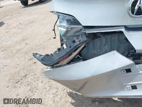 2025 Acura Integra with VIN 19UDE4H22SA005182, listed as a IAAI auction lot 42420615 with 4,924 mi miles and . Bid and sale history available at DreamBid. Image 17.