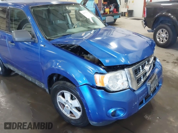 2012 Ford Escape XLS z VIN 1FMCU0C7XCKB44251, wystawiony jako IAAI lot #42151121 z przebiegiem 180 851 mil mil oraz . Historia ofert i sprzedaży dostępna na DreamBid. Obrazek 13.