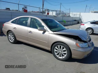 2007 Hyundai Azera SE with VIN KMHFC46F07A183646, listed as a IAAI auction lot 41705832 with 67,230 mi miles. Bid and sale history available at carsss.com. Image 1.