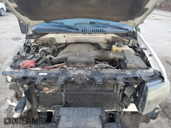 2015 Ford Expedition XL with VIN 1FMJU1GT3FEF40108, listed as a Copart auction lot 42214575 with 167,570 mi miles and Salvage title. Bid and sale history available at DreamBid. Image 12.