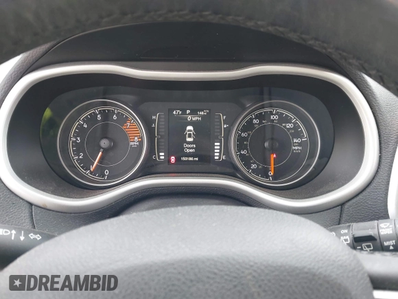 2017 Jeep Cherokee Latitude z VIN 1C4PJMCS0HW547004, wystawiony jako IAAI lot #42286345 z przebiegiem 153 186 mil mil oraz . Historia ofert i sprzedaży dostępna na DreamBid. Obrazek 7.