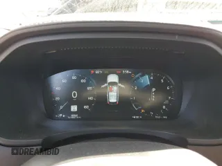 2017 Volvo V90 z VIN YV4A22NL7H1004532, wystawiony jako Copart lot #57873094 z przebiegiem 66 942 mil mil oraz Szkody całkowita. Historia ofert i sprzedaży dostępna na DreamBid. Obrazek 9.
