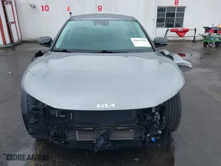 2023 Kia EV6 Wind with VIN KNDC34LA5P5604138, listed as a IAAI auction lot 41831184 with 61,203 mi miles. Bid and sale history available at carsss.com. Image 13.