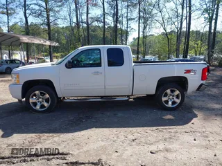 2012 Chevrolet Silverado 1500 LT with VIN 1GCRKSE74CZ101903, listed as a IAAI auction lot 41961697 with 199,626 mi miles. Bid and sale history available at carsss.com. Image 14.