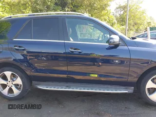 2016 Mercedes-Benz GLE 350 z VIN 4JGDA5JBXGA641717, wystawiony jako IAAI lot #42049087 z przebiegiem 91 238 mil mil oraz . Historia ofert i sprzedaży dostępna na DreamBid. Obrazek 13.