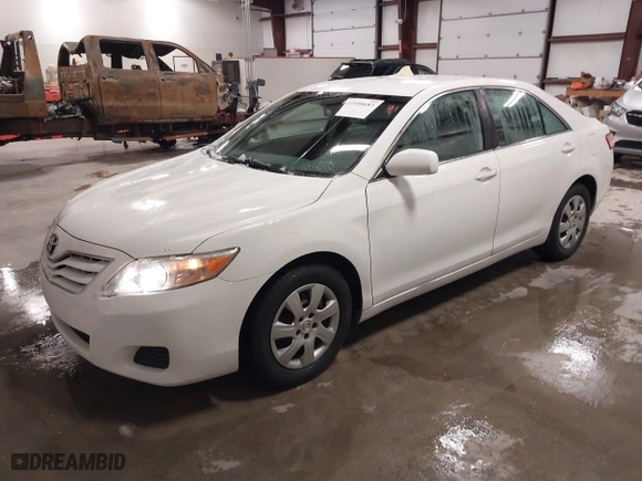 2011 Toyota Camry LE with VIN 4T4BF3EK5BR106945, listed as a IAAI auction lot 41558683 with 118,359 mi miles. Bid and sale history available at carsss.com. Image 2.