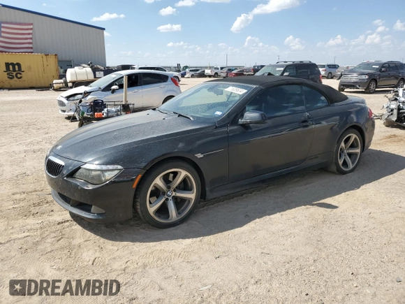 2010 BMW 6 Series 650i z VIN WBAEB5C52AC225960, wystawiony jako Copart lot #71639634 z przebiegiem 114 696 mil mil oraz Czysty tytuł • Clean title. Historia ofert i sprzedaży dostępna na DreamBid. Obrazek 1.