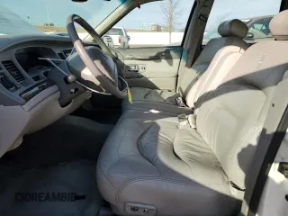 1997 Lincoln Town Car Signature z VIN 1LNLM82W1VY673577, wystawiony jako Copart lot #49160595 z przebiegiem 221 129 mil mil oraz Nie do naprawy • Non repairable. Historia ofert i sprzedaży dostępna na DreamBid. Obrazek 7.