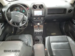 2010 Jeep Patriot Limited with VIN 1J4NF4GBXAD507270, listed as a Copart auction lot 87033294 with 153,546 mi miles and Clean Title. Bid and sale history available at DreamBid. Image 8.
