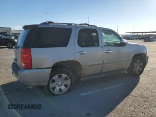 2008 GMC Yukon SLT 4SA z VIN 1GKFK13038R172640, wystawiony jako Copart lot #46718785 z przebiegiem 202 819 mil mil oraz Szkoda całkowita • Salvage title. Historia ofert i sprzedaży dostępna na DreamBid. Obrazek 3.