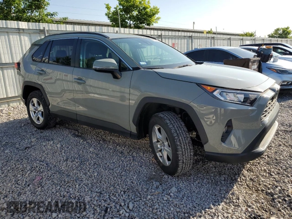 2020 Toyota RAV4 XLE with VIN 2T3W1RFV3LW088881, listed as a Copart auction lot 61539905 with 27,996 mi miles and Clean title. Bid and sale history available at DreamBid. Image 4.
