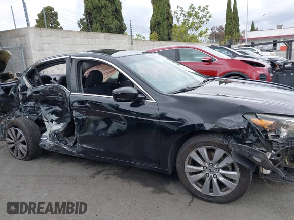 2012 Honda Accord EX z VIN 1HGCP2F76CA203239, wystawiony jako IAAI lot #42058369 z przebiegiem Nie podano mil oraz . Historia ofert i sprzedaży dostępna na DreamBid. Obrazek 12.