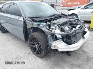 2025 Honda Civic Sport z VIN 19XFL2H83SE015318, wystawiony jako IAAI lot #42209878 z przebiegiem 1322 mil mil oraz . Historia ofert i sprzedaży dostępna na DreamBid. Obrazek 6.