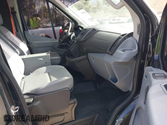 2018 Ford Transit with VIN 1FTYR2CM7JKB42208, listed as a IAAI auction lot 41909994 with 110,885 mi miles. Bid and sale history available at carsss.com. Image 5.