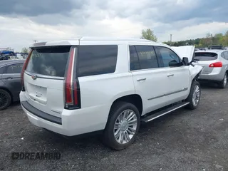 2016 Cadillac Escalade Platinum z VIN 1GYS4DKJ2GR316025, wystawiony jako IAAI lot #42039284 z przebiegiem Nie podano mil oraz . Historia ofert i sprzedaży dostępna na DreamBid. Obrazek 4.