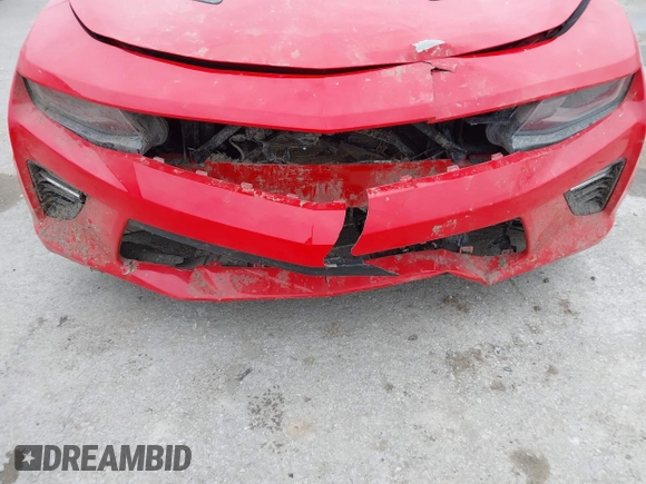2018 Chevrolet Camaro 2SS with VIN 1G1FH1R74J0185575, listed as a IAAI auction lot 41581138 with 59,817 mi miles and . Bid and sale history available at DreamBid. Image 6.