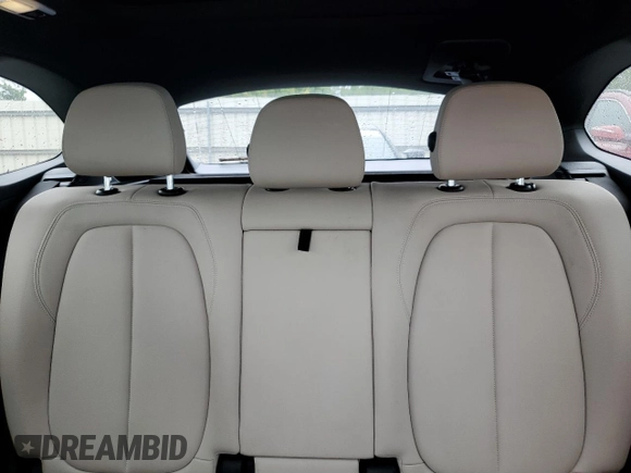2018 BMW X1 xDrive28i z VIN WBXHT3C39J5L34133, wystawiony jako Copart lot #60195805 z przebiegiem 49 551 mil mil oraz Szkoda całkowita • Salvage title. Historia ofert i sprzedaży dostępna na DreamBid. Obrazek 10.
