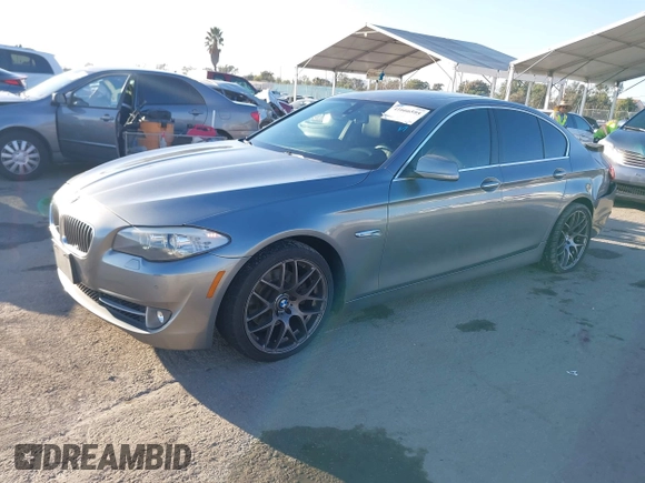 2013 BMW 5 Series 528i with VIN WBAXG5C57DDY35944, listed as a IAAI auction lot 41666595 with 157,683 mi miles and . Bid and sale history available at carsss.com. Image 17.