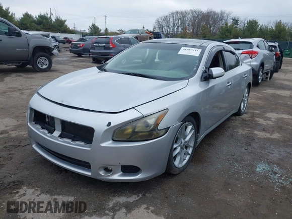 2010 Nissan Maxima S z VIN 1N4AA5AP7AC825355, wystawiony jako IAAI lot #41987311 z przebiegiem 145 046 mil mil oraz . Historia ofert i sprzedaży dostępna na DreamBid. Obrazek 6.