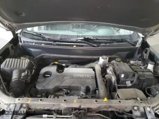 2019 Chevrolet Equinox LT with VIN 3GNAXUEV4KS581341, listed as a Copart auction lot 46913685 with 105,221 mi miles and Salvage Title. Bid and sale history available at carsss.com. Image 12.