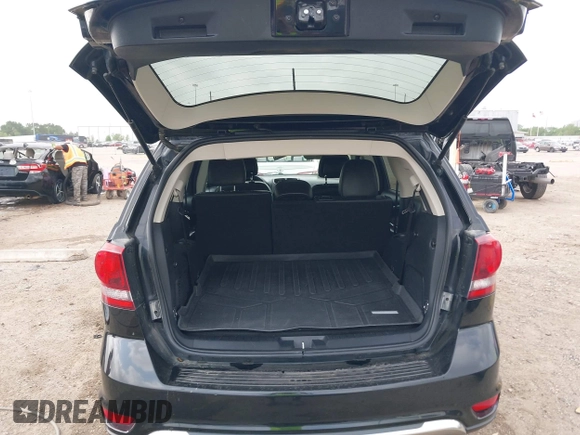 2019 Dodge Journey Crossroad with VIN 3C4PDCGG9KT717655, listed as a IAAI auction lot 41939719 with 114,554 mi miles and . Bid and sale history available at DreamBid. Image 18.
