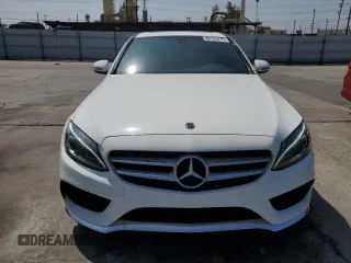2018 Mercedes-Benz C 300 with VIN 55SWF4JB3JU282412, listed as a Copart auction lot 60155775 with 101,613 mi miles and Salvage title. Bid and sale history available at DreamBid. Image 5.